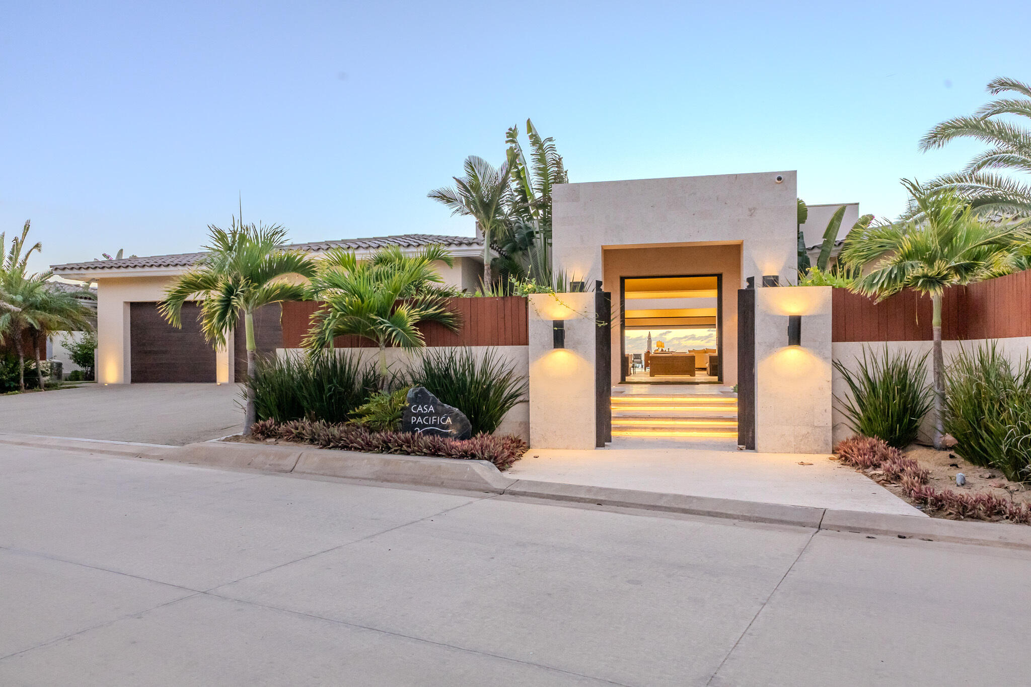 Cabo Luxury Cantinas Set within the exclusive Las Cantinas neighborhood at the Legacy Club, Cantina #1 enjoys a prime elevated position with panoramic Pacific Ocean for sale