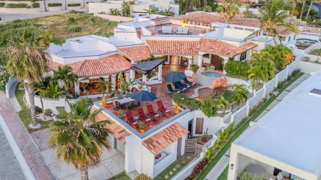 Cabo Luxury Santa Carmela BRING ALL OFFERS!! Owner ready to sell! Welcome to this extraordinary home located in the prestigious Santa Carmela community, nestled in the beautiful Cabo San Lucas Corridor. This remarkable property, in perfect maintenance condition and ready to move in, offers an unparalleled living experience with its stunning features and breathtaking ocean – 18 Santa Carmela, Cabo Corridor, BS