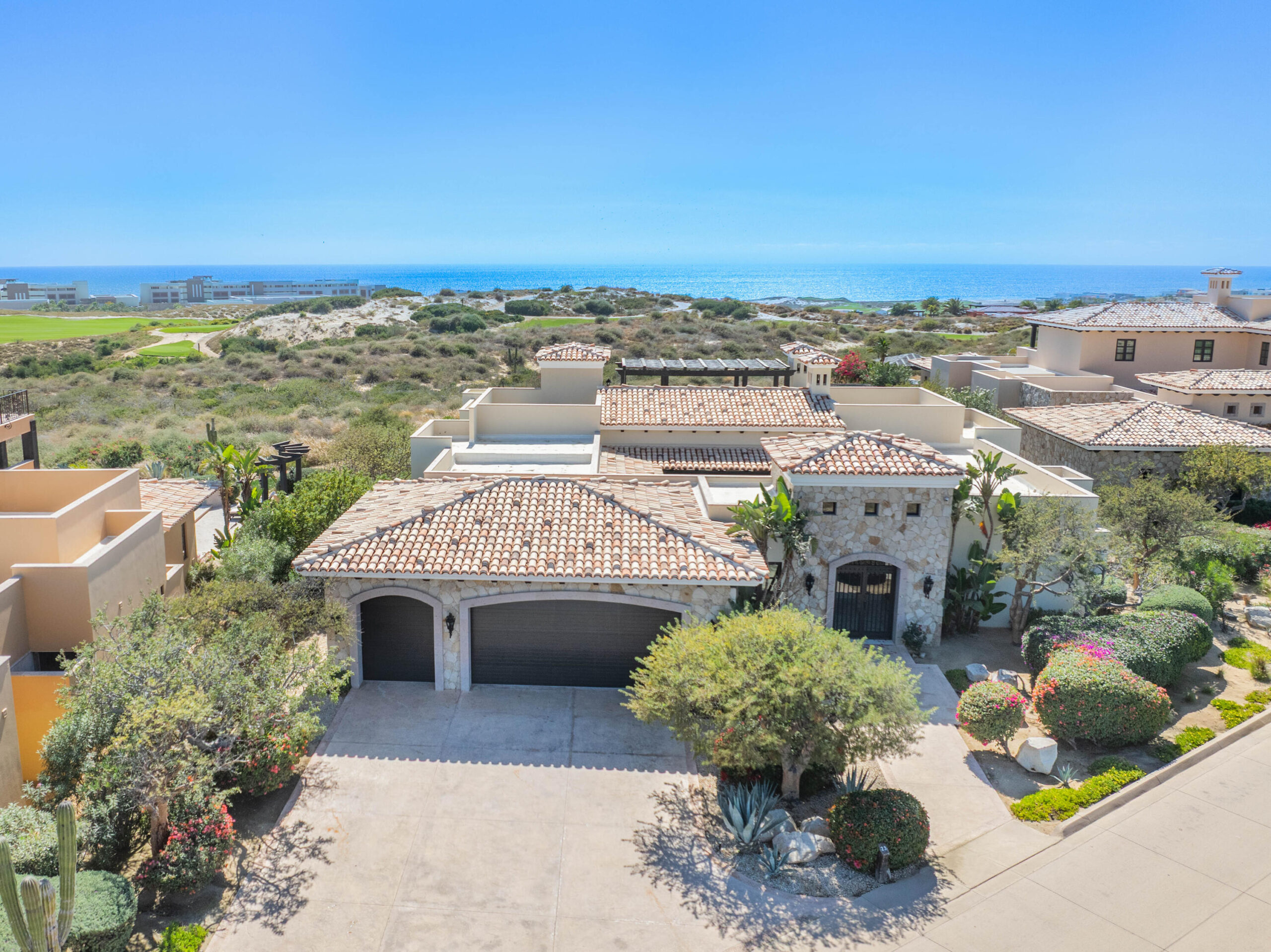 Cabo Luxury Golf Villa Open to for sale