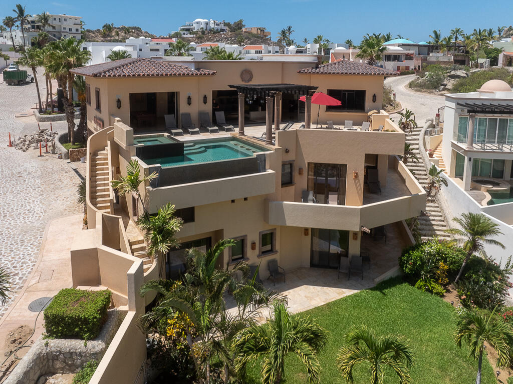 Cabo Luxury Pedregal Csl Villa Descanso is a 9 bedroom 9 full bath, with 2 1/2 baths that is nestled into the private community of Pedregal overlooking the Pacific Ocean. This home has great outdoor space for entertaining, a beautiful garden, pool, large outdoor fireplace, oversized steam room and is just minutes away from downtown Cabo. Walk to the beach and enjoy a sunrise or sunset – 345 Camino Del Mar, Cabo San Lucas, BS