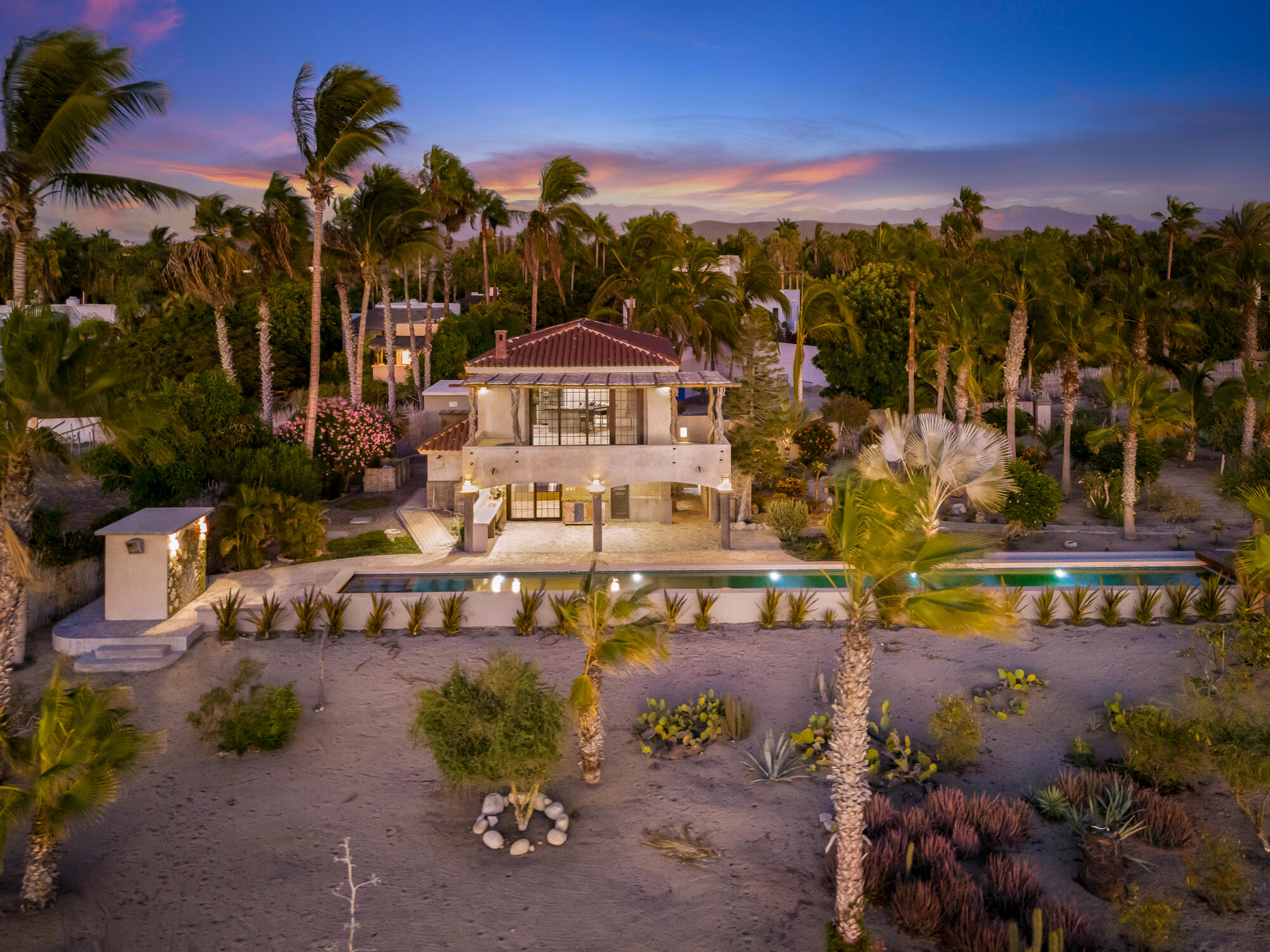 Cabo Luxury La Cachora This is the best beachfront property in the most affluent community in Todos Santos, La Cachora. This neighborhood boasts robust vegetation due to its proximity to the La Poza estuary. This property could be a remote end-of-road estate or as a development hub. Referring to for sale