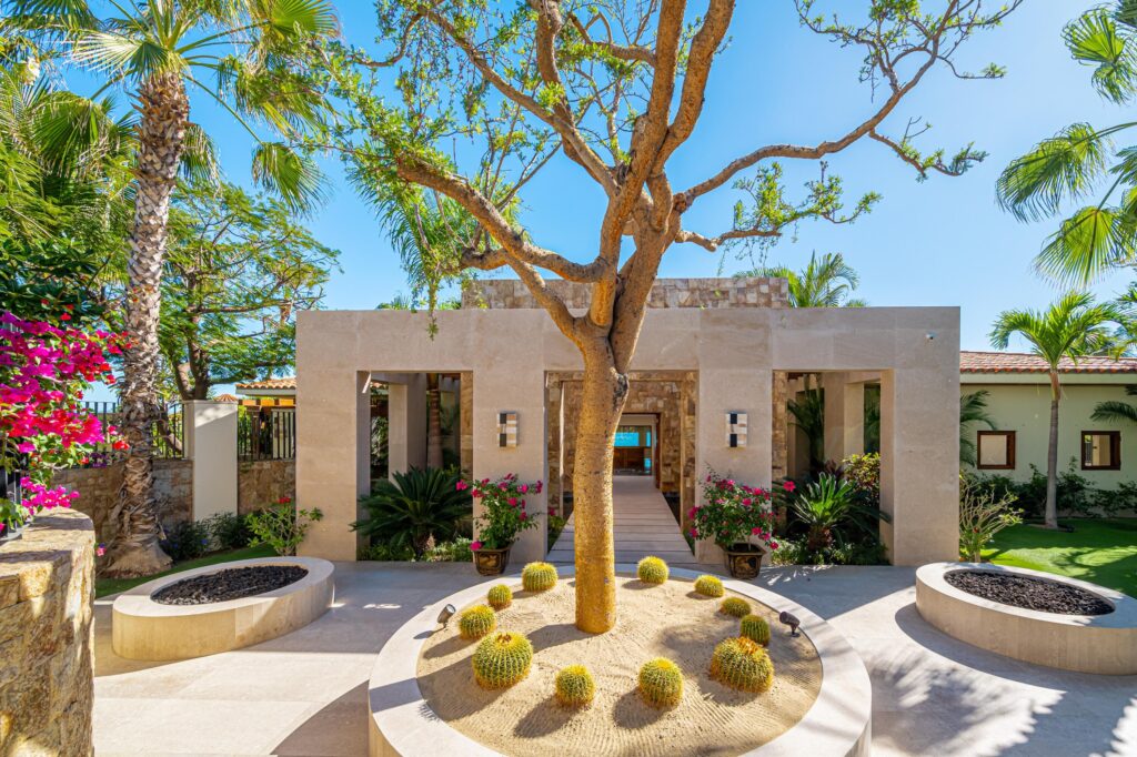 Cabo Luxury La Caleta Discover Villa Marselina, a contemporary icon tucked within the exclusive Caleta enclave of Palmilla. This remarkable estate offers six bedrooms, eight-and-a-half bathrooms, and sweeping, unobstructed – Caleta 58, San Jose Corridor, BS