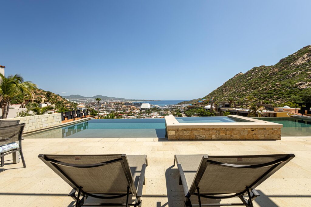 Cabo Luxury Pedregal Csl CASA MOE. Spectacular luxury residence conveniently located in the exclusive Pedregal of Cabo San Lucas. Modern contemporary with a privilege superior – Camino del Mar 30, Cabo San Lucas, BS