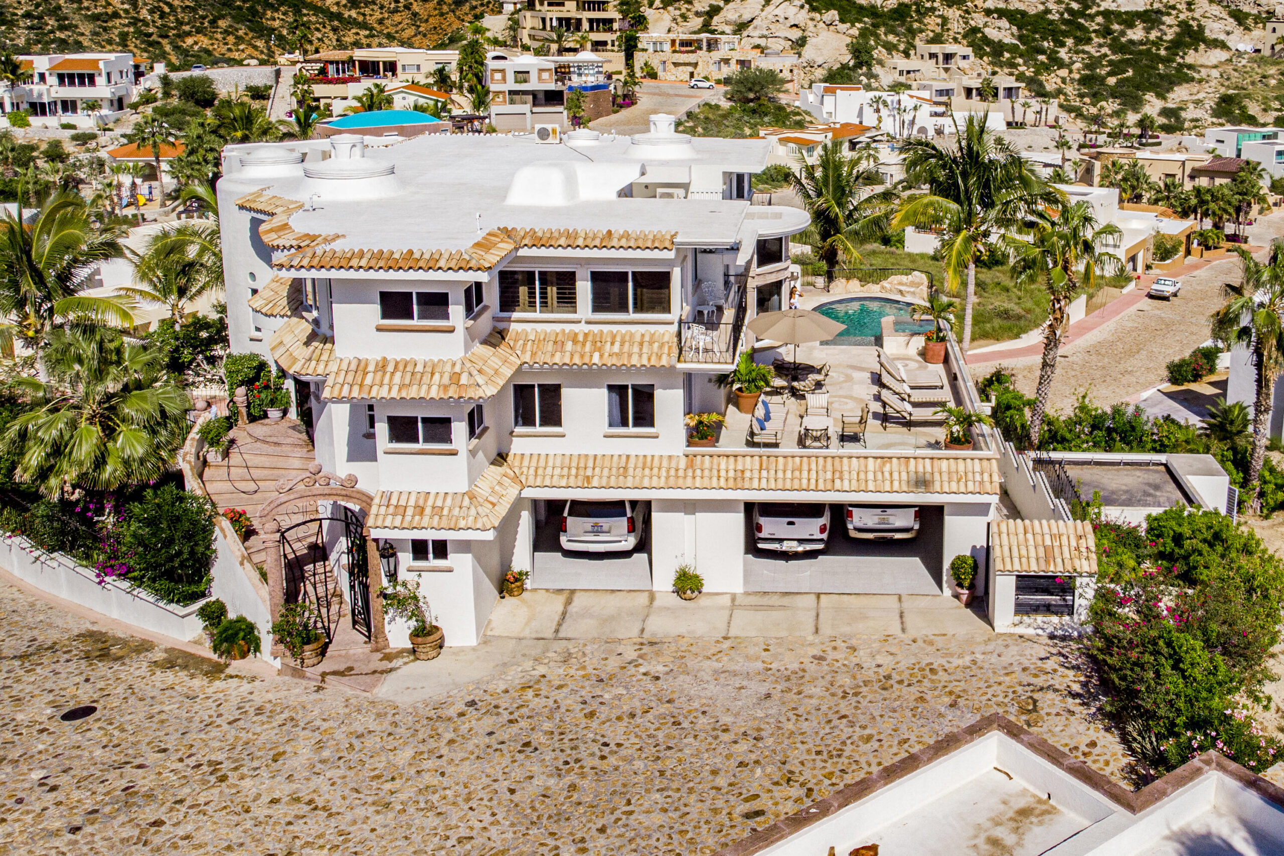 Cabo Luxury Pedregal Csl Outstanding investment opportunity with an exceptional rental history!This iconic Cabo residence is a true Pedregal classic—a gorgeous, custom, multi-level villa offering expansive spaces, luxurious finishes, and unforgettable Pacific Ocean for sale