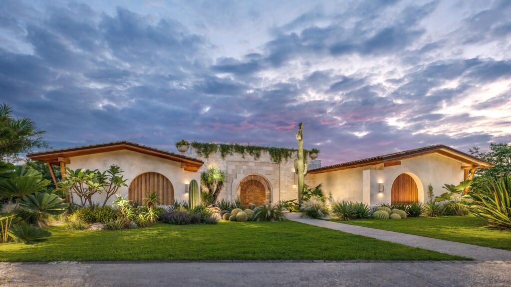 Cabo Luxury Oasis Palmilla With Villa Lunara, timeless design meets the grand dame of beach resorts in Palmilla, Los Cabos, Mexico. Artigas Arquitectos have partnered with Arch Developers to create Villa Lunara, an exceptional residence that reflects the influence of 80- – Lot 7 Palmilla Park, San Jose Corridor, BS