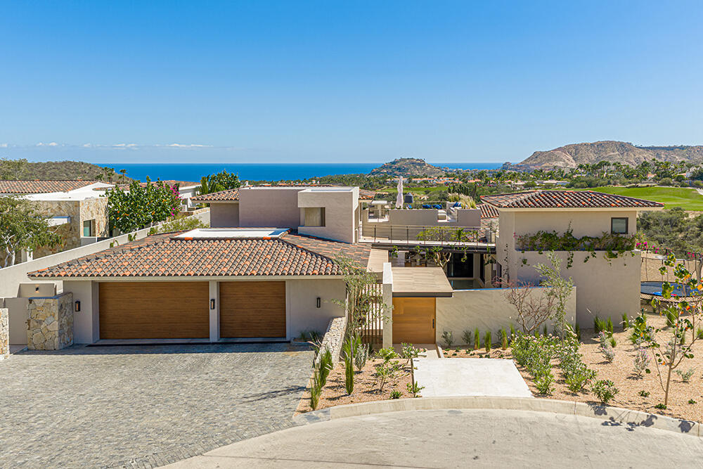 Cabo Luxury Section 22f- La Montana Set within the prestigious private community of Querencia, this striking contemporary estate sits on a 19,407 sq ft homesite and offers approximately 8,600 sq ft of refined indoor-outdoor living. Enjoy panoramic ocean – Montaña 11, San Jose Corridor, San Jose Corridor, BS