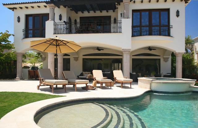 Cabo Luxury Vista Azul Tucked inside the coveted gates of Cabo del Sol, Casa Carrera blends casual luxury with timeless coastal elegance. From the moment you arrive, the home welcomes you with warm architectural details and an easygoing indoor-outdoor flow that defines life in Los Cabos. The open-concept great room spills effortlessly onto a private poolside terrace designed for both sun-drenched lounging and shaded al fresco dining. Entertain at the built-in bar, gather around for cocktails, or host intimate dinners indoors or out—this space flexes with your lifestyle.The gourmet kitchen is equally versatile, perfect for casual family meals or closed off for catered affairs. Cabo del Sol is redefining resort living with championship golf, gourmet dining, scenic trails, and the soon-to-open Soho House Beach Club and Commercial Center, investment in Casa Carrera positions you at the heart of Cabo's most desirable coastal corridorjust minutes from downtown and 30 minutes from the airport. – Vista Azul, Cabo Corridor, BS